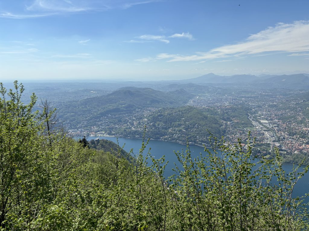 panorama dal Faro Voltiano