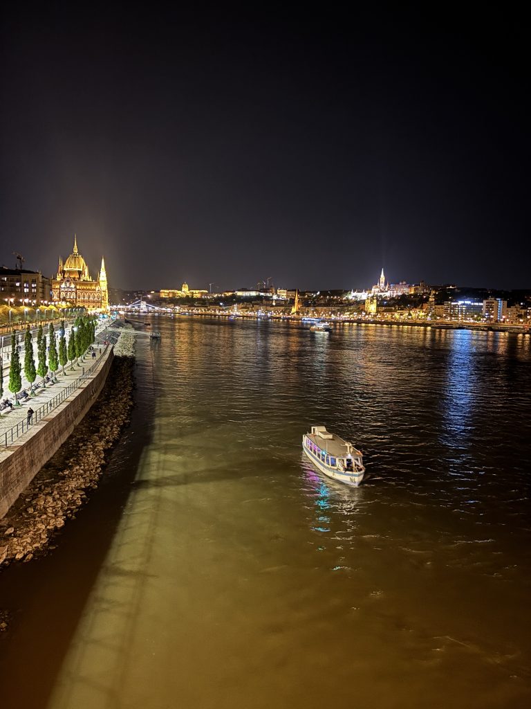 crociera serale sul Danubio
