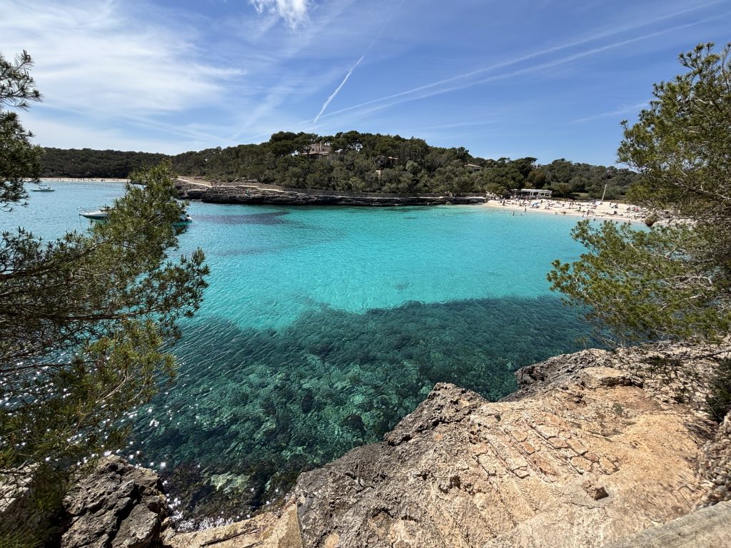 Cala Mondragò