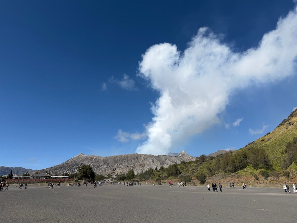 alba al vulcano Bromo
